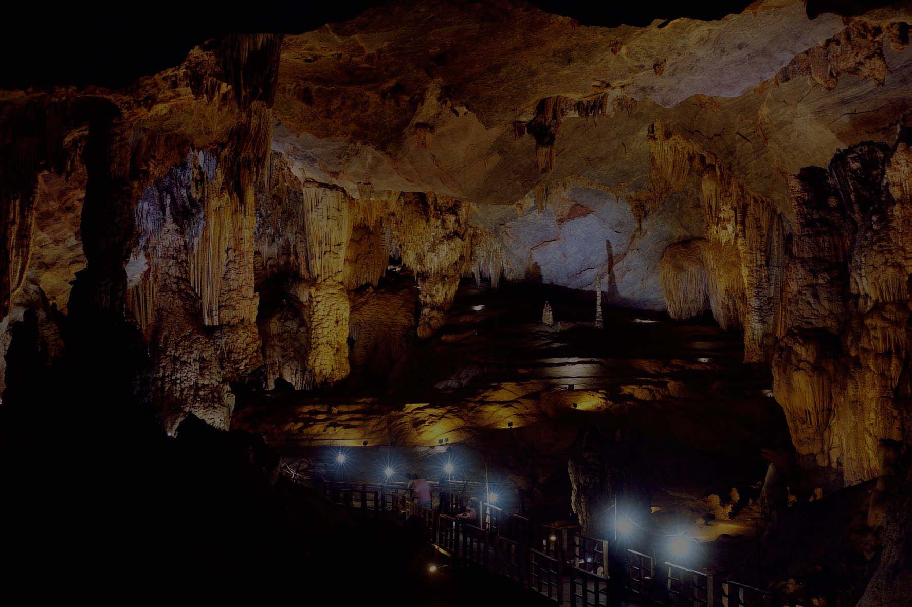 Phuong Thien Cave